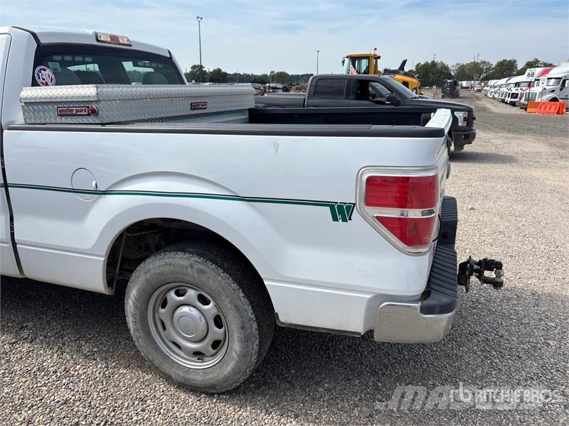 Ford F-150 4x2 Extended Cab Pickup Andre varebiler