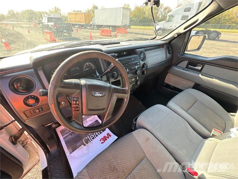 Ford F-150 4x2 Extended Cab Pickup Otros