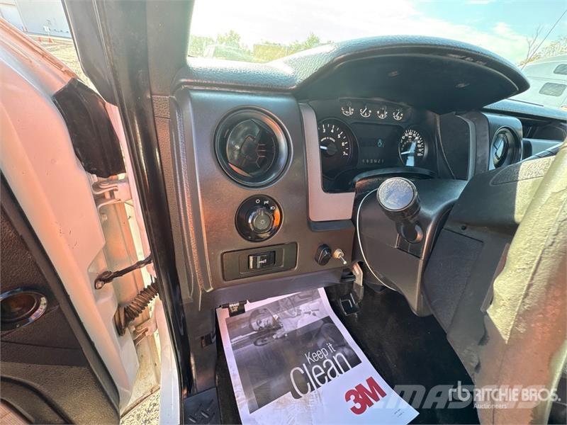 Ford F-150 4x2 Extended Cab Pickup Otros