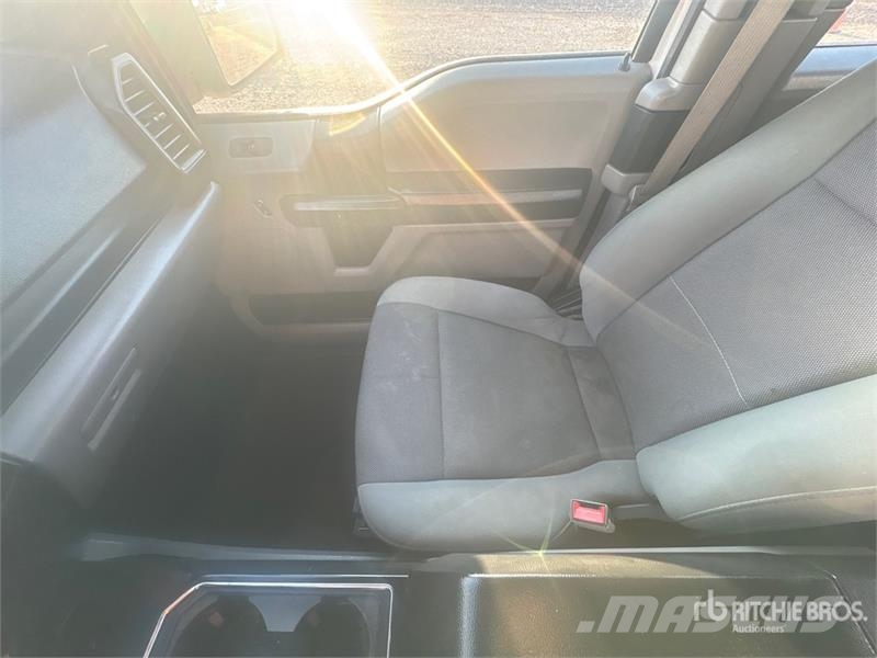 Ford F-150 4x2 Extended Cab Pickup Andere Transporter