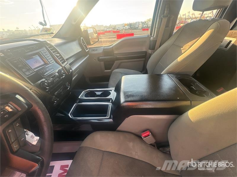 Ford F-150 4x2 Extended Cab Pickup Andere Transporter
