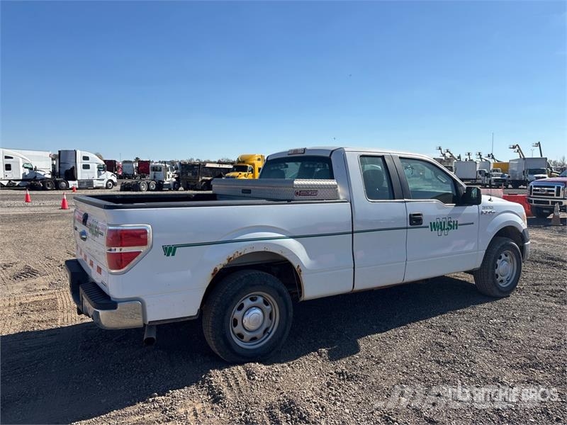 Ford F-150 4x2 Extended Cab Pickup أخرى