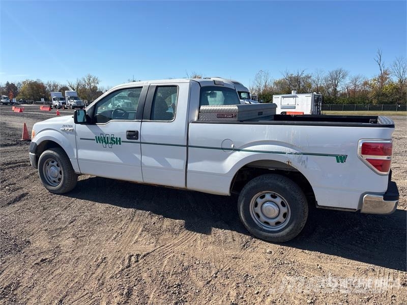 Ford F-150 4x2 Extended Cab Pickup أخرى