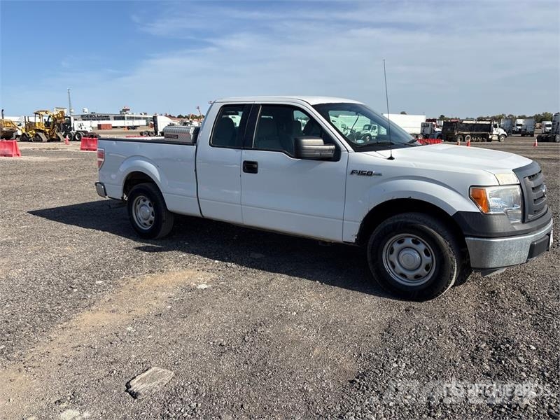 Ford F-150 4x2 Extended Cab Pickup Otros