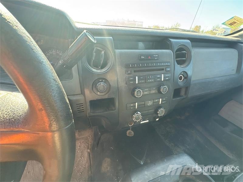 Ford F-150 4x2 Extended Cab Pickup أخرى
