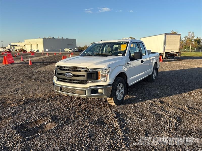 Ford F-150 4x2 Extended Cab Pickup Andere Transporter