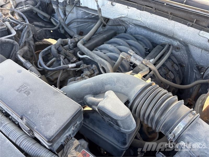 Ford F-150 4x2 Extended Cab Pickup أخرى