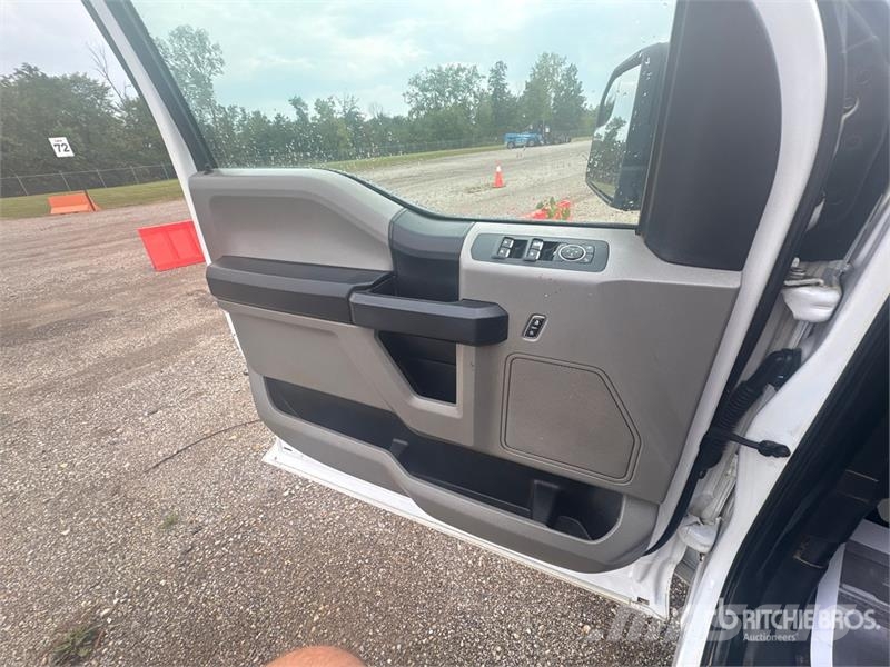 Ford F-150 4x2 Extended Cab Pickup Прочие фургоны