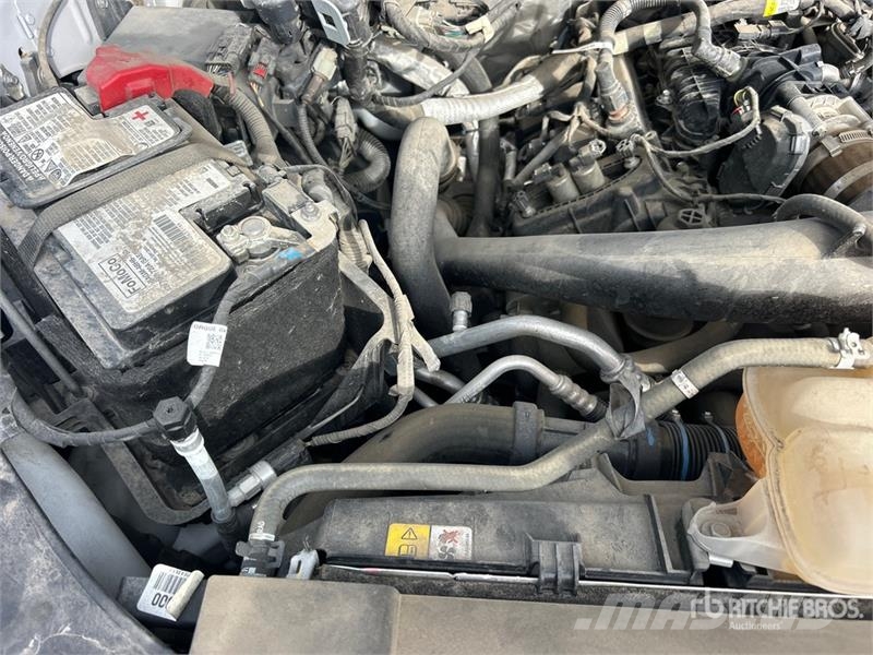 Ford F-150 STX 4x4 Crew Cab Pickup Ostalo