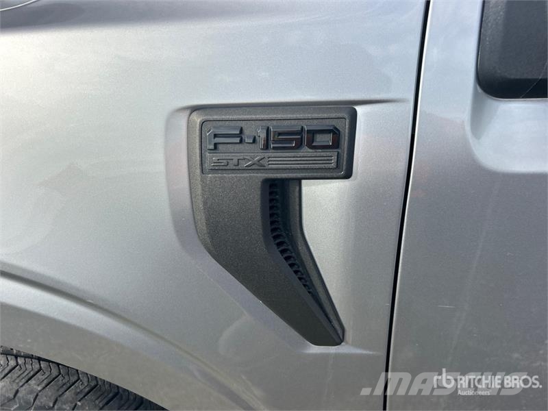 Ford F-150 STX 4x4 Crew Cab Pickup Ostalo