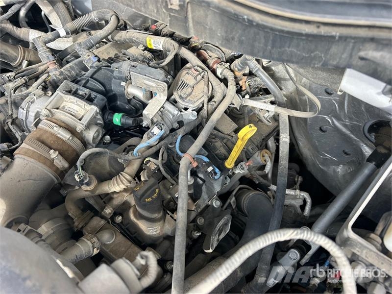Ford F-150 STX 4x4 Crew Cab Pickup Ostalo