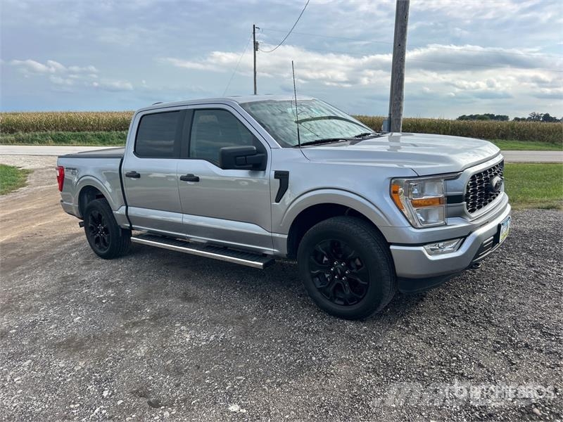 Ford F-150 STX 4x4 Crew Cab Pickup Ostalo