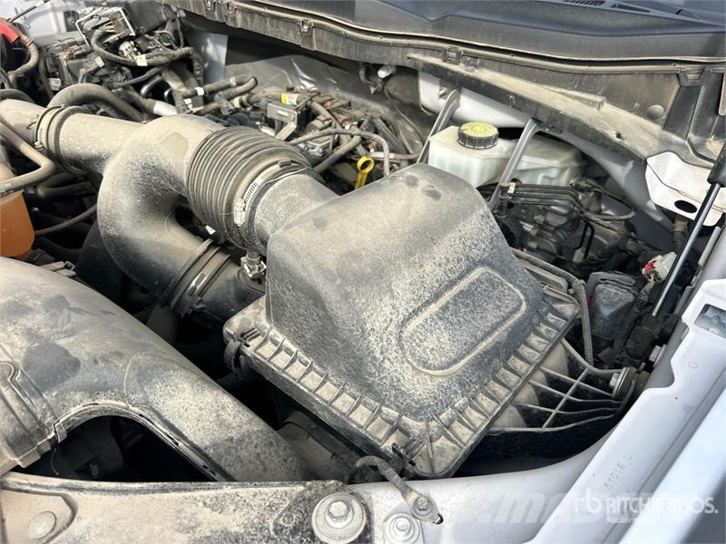 Ford F-150 STX 4x4 Crew Cab Pickup Ostalo