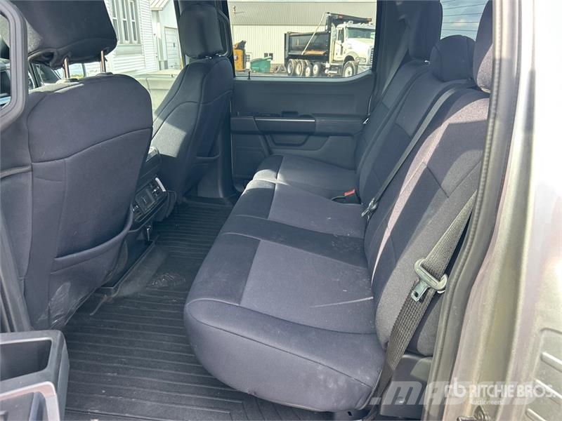 Ford F-150 STX 4x4 Crew Cab Pickup Ostalo
