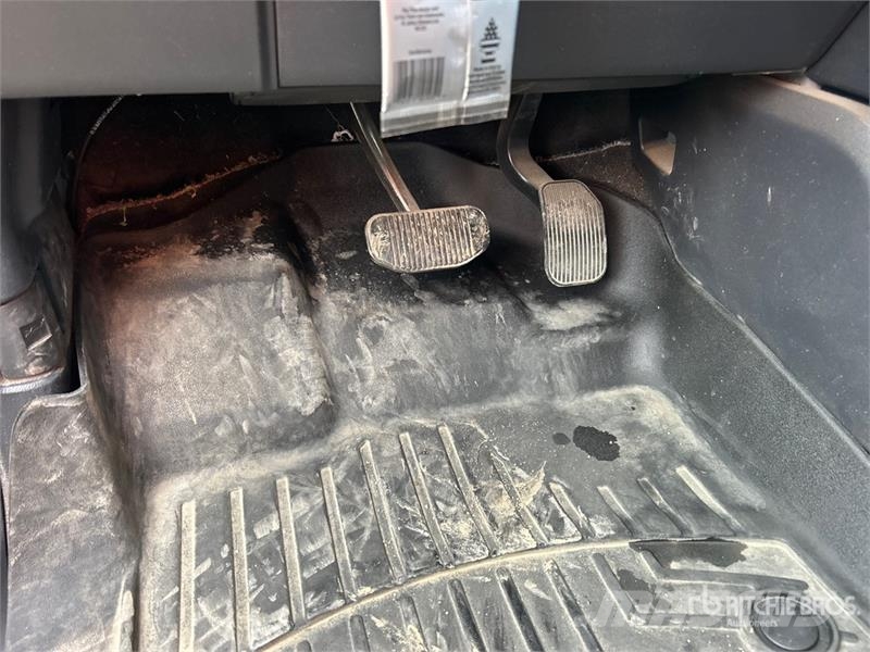Ford F-150 STX 4x4 Crew Cab Pickup Ostalo