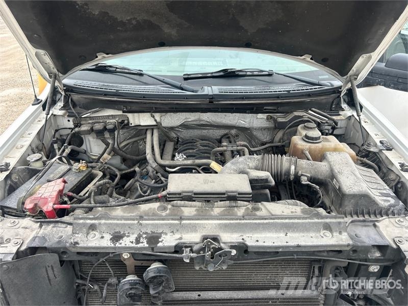 Ford F-150 STX 4x4 Extended Cab Pickup その他