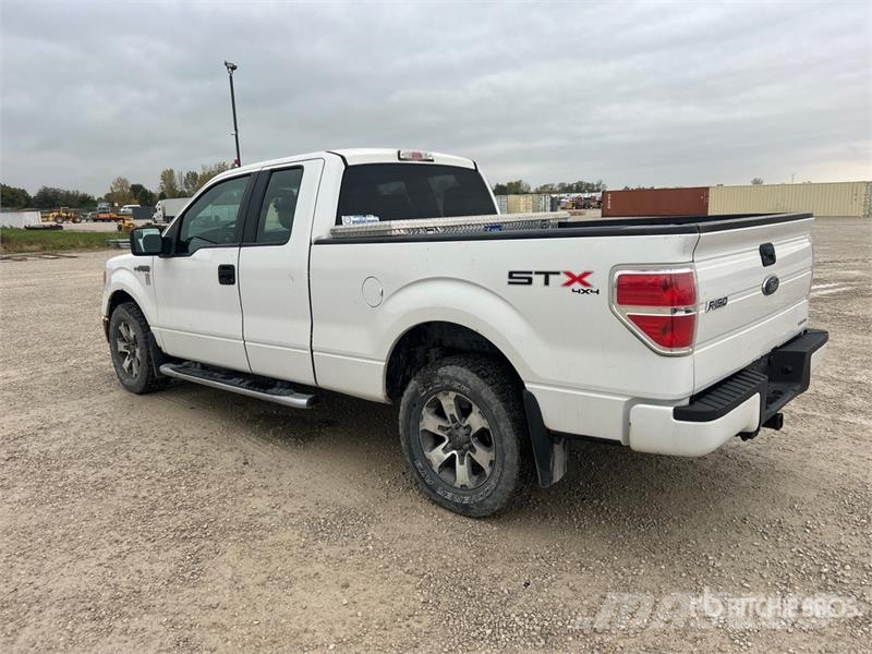 Ford F-150 STX 4x4 Extended Cab Pickup その他