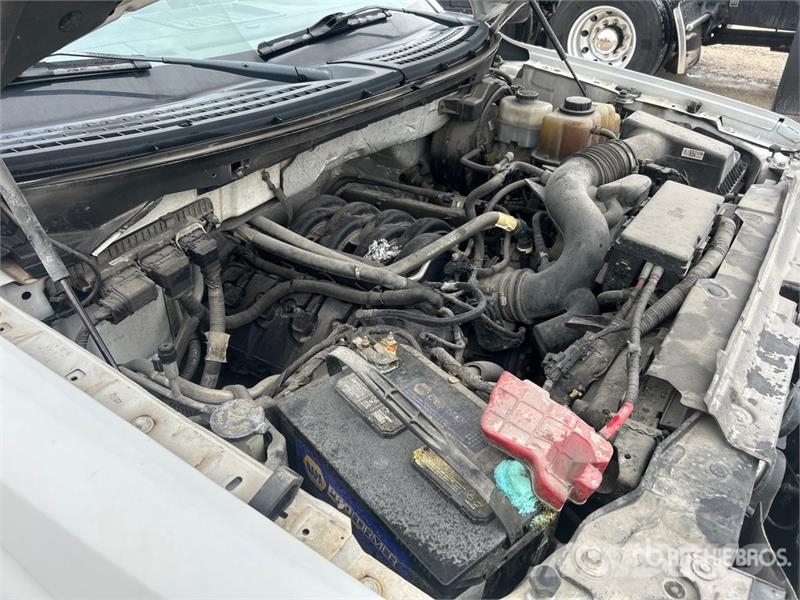 Ford F-150 STX 4x4 Extended Cab Pickup その他