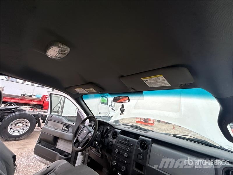 Ford F-150 STX 4x4 Extended Cab Pickup その他