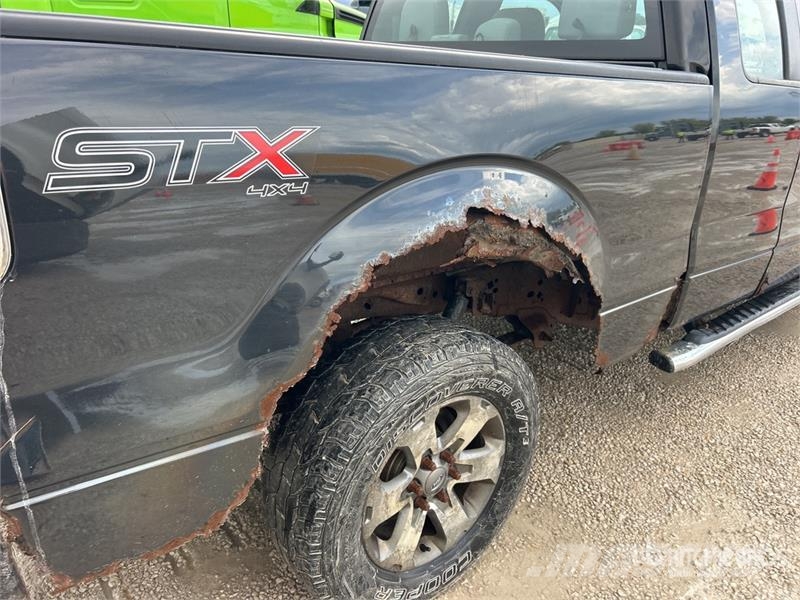 Ford F-150 STX 4x4 Extended Cab Pickup 其他