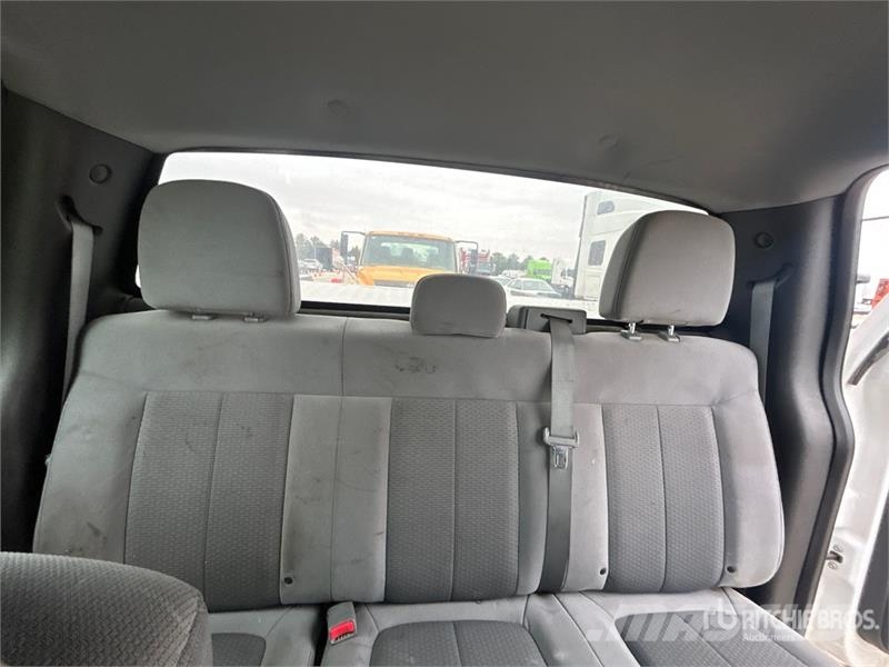 Ford F-150 STX 4x4 Extended Cab Pickup その他