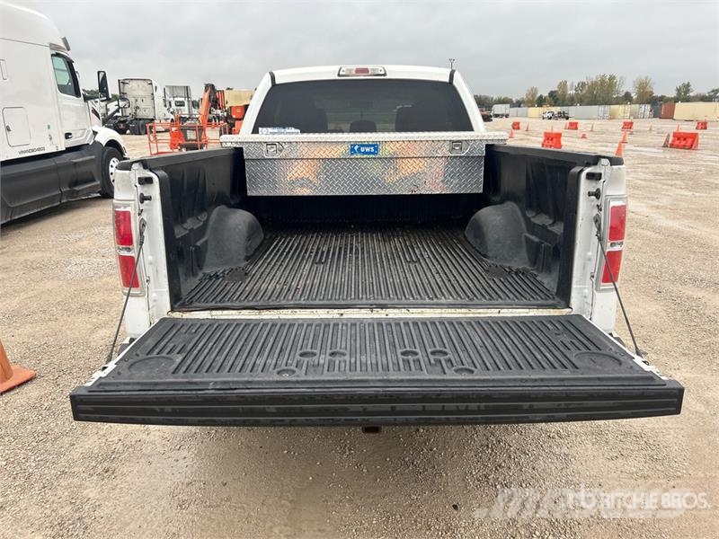 Ford F-150 STX 4x4 Extended Cab Pickup その他
