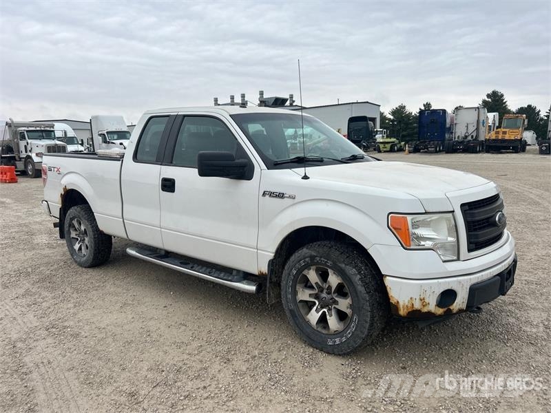 Ford F-150 STX 4x4 Extended Cab Pickup その他