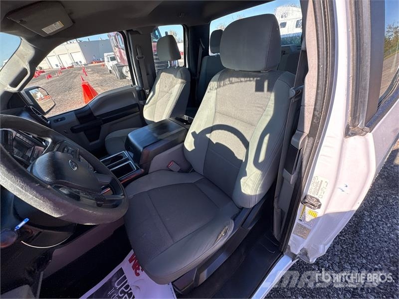 Ford F-150 XL 4x2 Extended Cab Pickup Furgoni altro