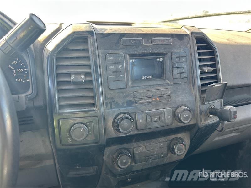 Ford F-150 XL 4x2 Pickup 其他