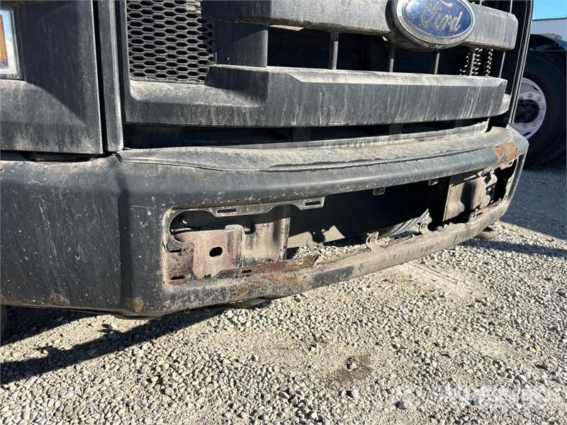 Ford F-150 XL 4x2 Pickup 其他