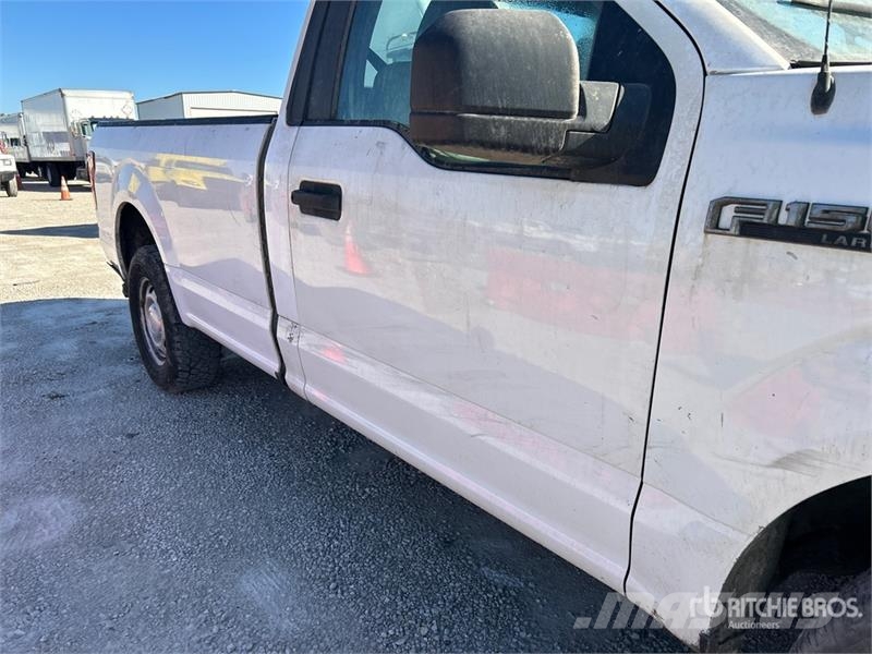 Ford F-150 XL 4x2 Pickup 其他