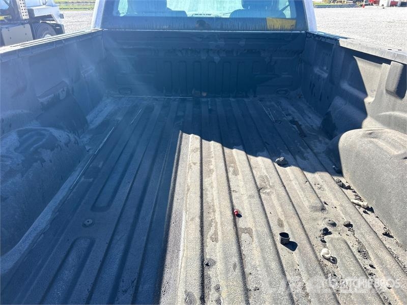 Ford F-150 XL 4x2 Pickup 其他