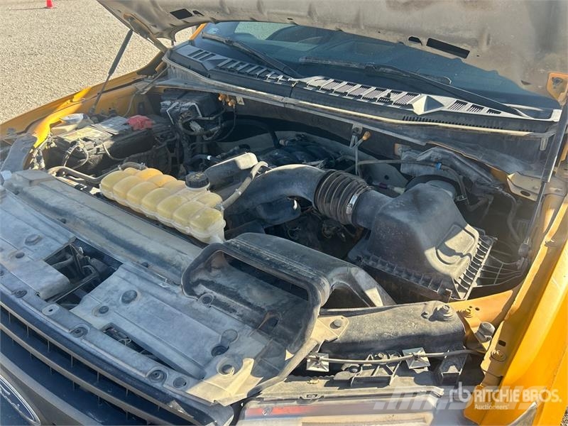 Ford F-150 XL 4x4 Crew Cab Pickup Muut autot