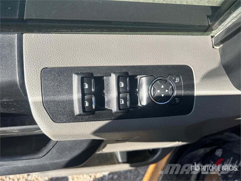 Ford F-150 XL 4x4 Crew Cab Pickup Citi