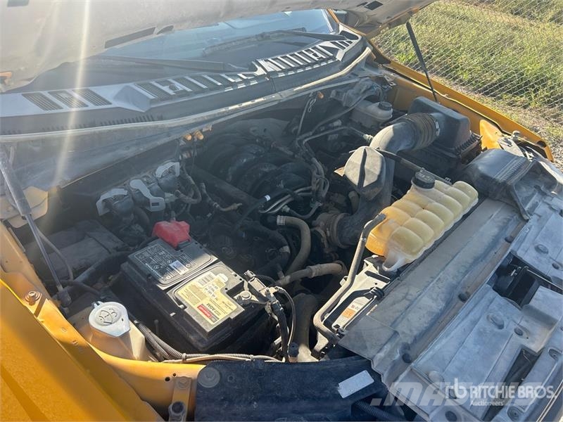 Ford F-150 XL 4x4 Crew Cab Pickup Muut autot