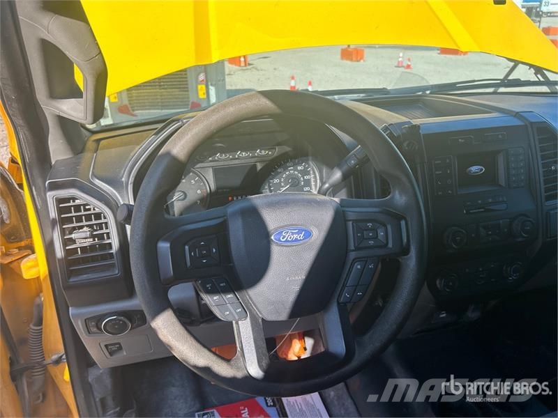 Ford F-150 XL 4x4 Crew Cab Pickup Muut autot