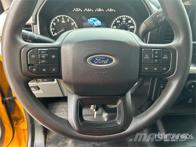 Ford F-150 XL 4x4 Crew Cab Pickup Citi