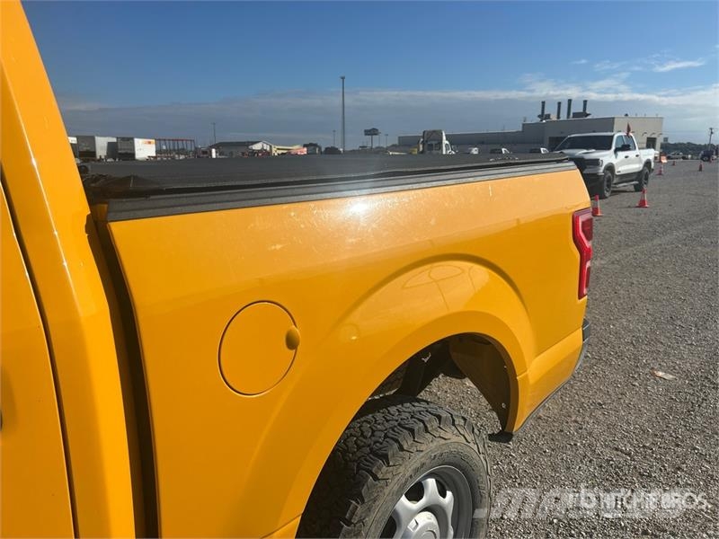 Ford F-150 XL 4x4 Crew Cab Pickup Citi