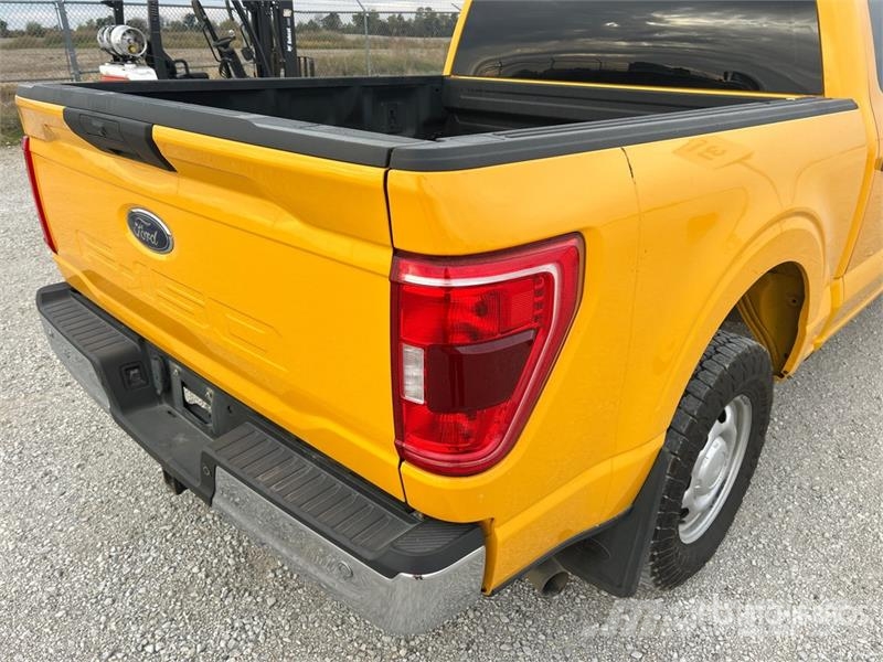 Ford F-150 XL 4x4 Crew Cab Pickup Citi