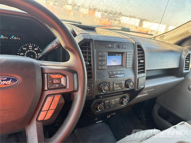 Ford F-150 XL 4x4 Extended Cab Pickup Drugi