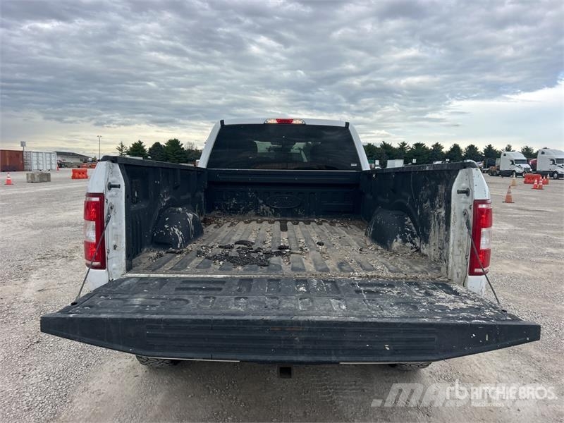Ford F-150 XL 4x4 Extended Cab Pickup Andere Transporter