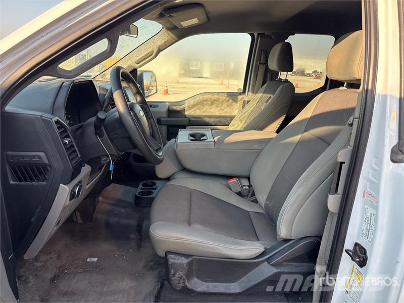 Ford F-150 XL 4x4 Extended Cab Pickup Drugi