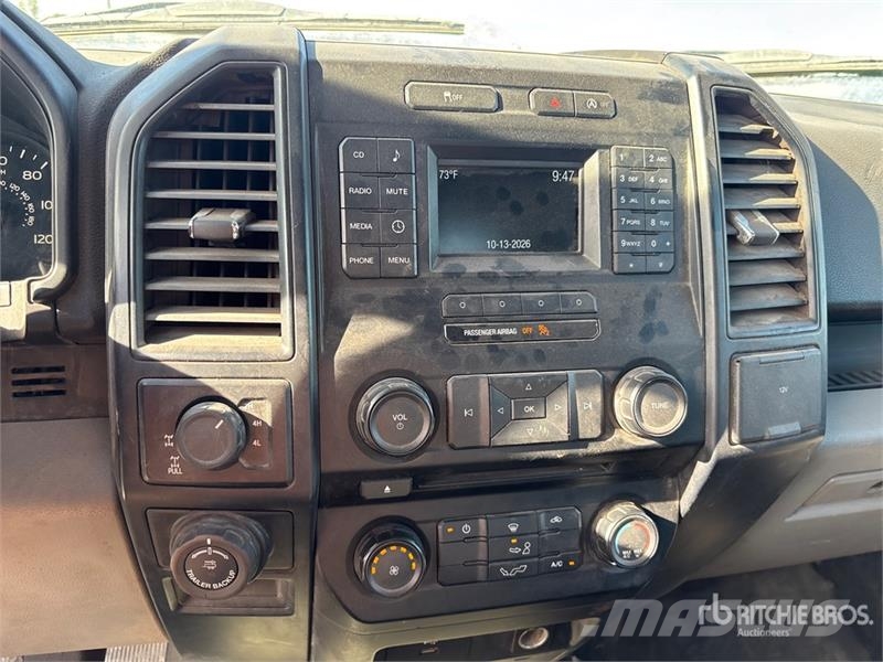 Ford F-150 XL 4x4 Extended Cab Pickup その他