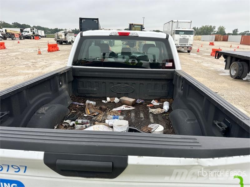 Ford F-150 XL 4x4 Extended Cab Pickup Ostalo