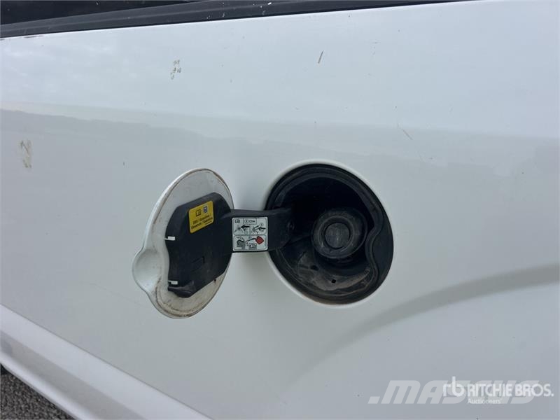 Ford F-150 XL 4x4 Extended Cab Pickup Andere Transporter