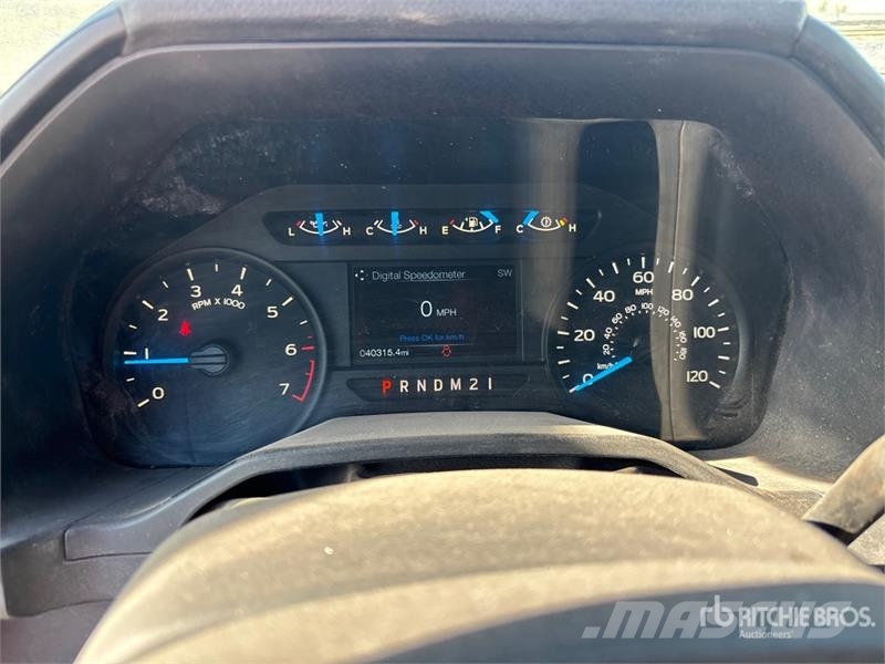 Ford F-150 XL 4x4 Extended Cab Pickup その他