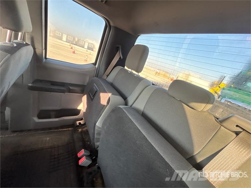 Ford F-150 XL 4x4 Extended Cab Pickup Drugi