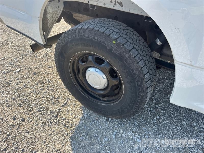 Ford F-150 XL 4x4 Extended Cab Pickup Andere Transporter