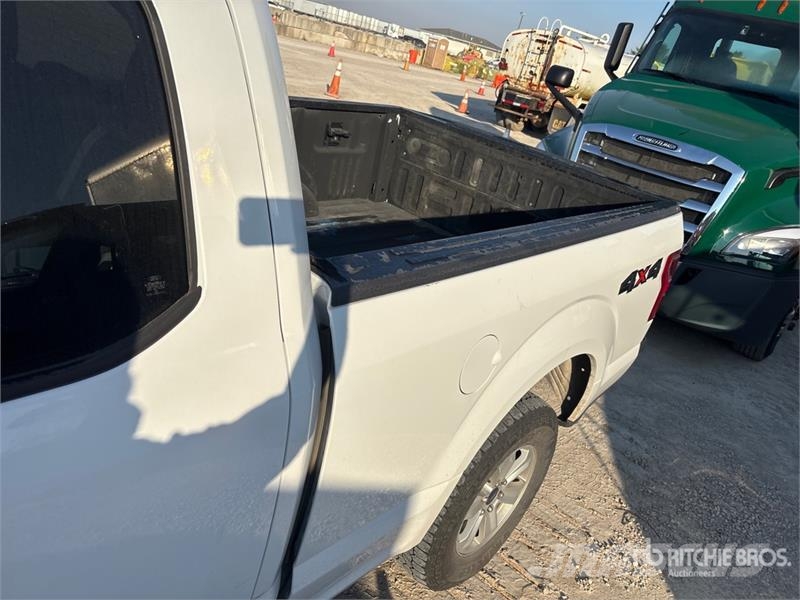 Ford F-150 XL 4x4 Extended Cab Pickup Drugi