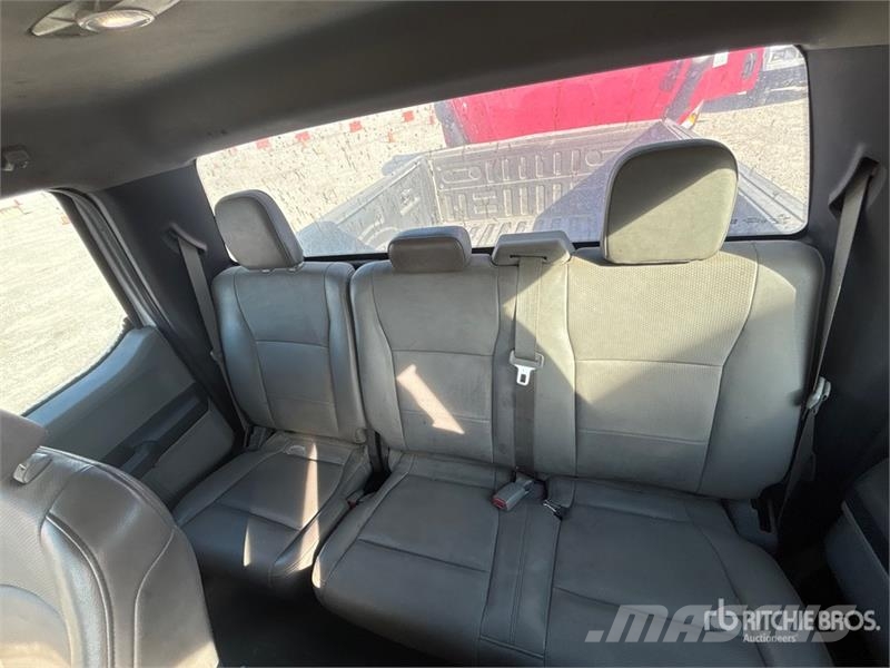 Ford F-150 XL 4x4 Extended Cab Pickup その他